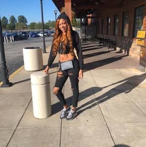 Meet your Posher, Keisha